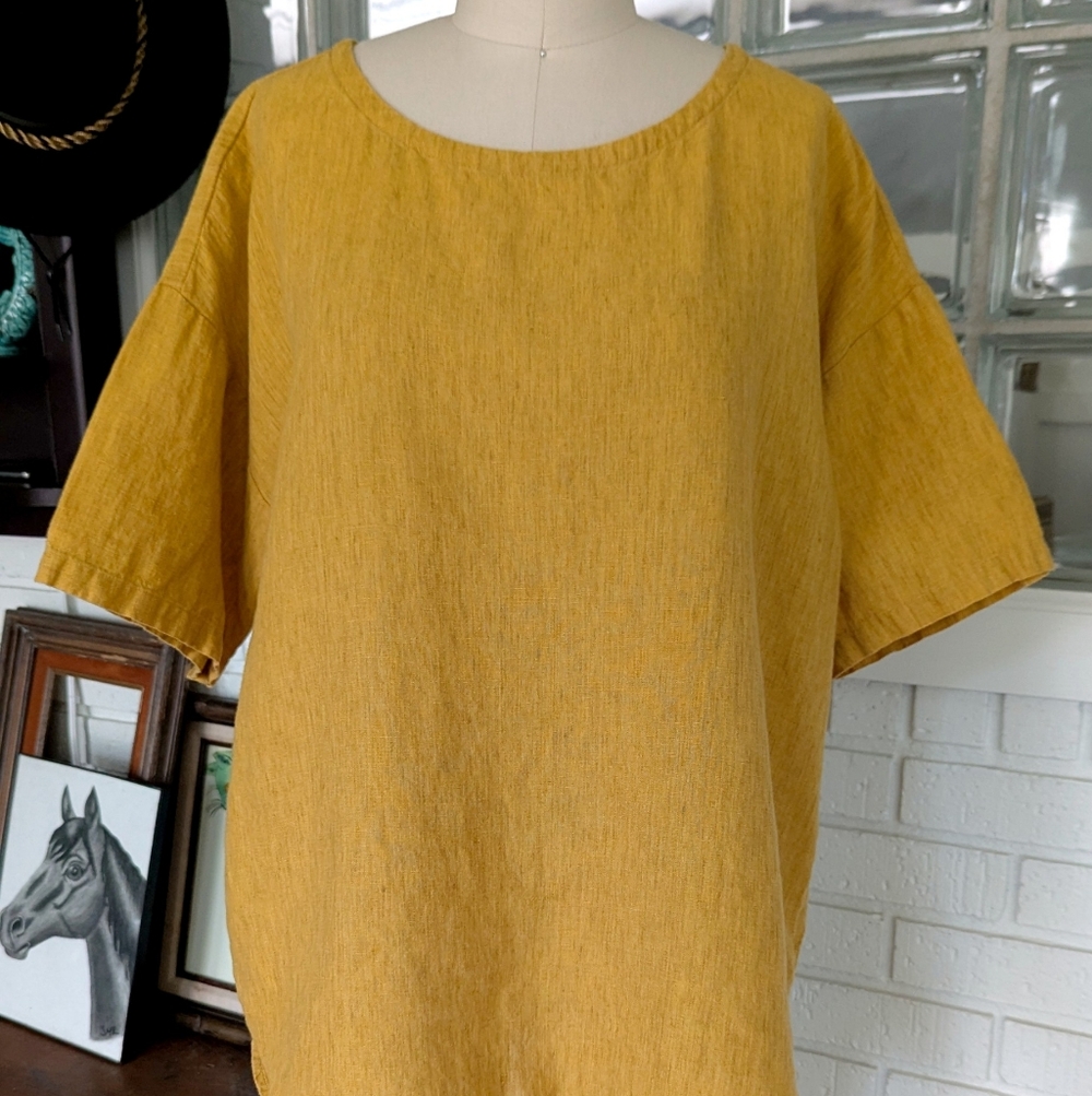 Eileen Fisher golden yellow boxy top Size Large